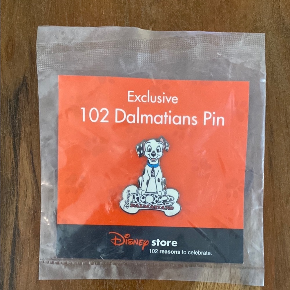 Disney 102 Dalmatians Pin - Black and White